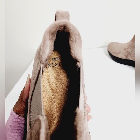 Earth Origins  - Picture 9 of 11